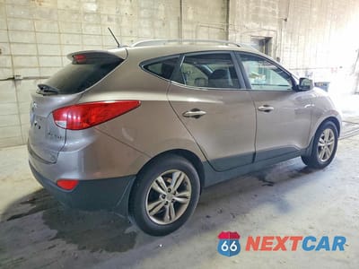 Trzecie zdjęcie samochodu z tyłu: 2011 HYUNDAI TUCSON GLS VIN:KM8JUCAC8BU136449 - miniatura