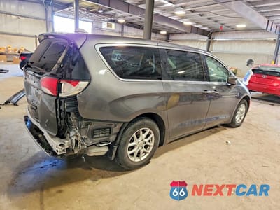 Trzecie zdjęcie samochodu z tyłu: 2020 CHRYSLER PACIFICA TOURING VIN:2C4RC1FG1LR222663 - miniatura
