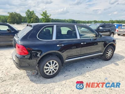 Trzecie zdjęcie samochodu z tyłu: 2005 PORSCHE CAYENNE VIN:WP1AA29P75LA21591 - miniatura