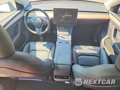 Zdjęcie 8 z 13 samochodu: 2024 TESLA MODEL Y VIN:7SAYGDEE2RA322678 - miniatura