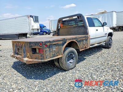 Trzecie zdjęcie samochodu z tyłu: 1999 DODGE RAM 3500 VIN:1B7MF3365XJ616024 - miniatura