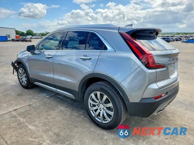 Drugie zdjęcie samochodu z przodu: 2023 CADILLAC XT4 PREMIUM LUXURY VIN:1GYFZCR40PF124195 - miniatura