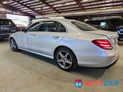 Drugie zdjęcie samochodu z przodu: 2017 MERCEDES-BENZ E 300 4MATIC VIN:WDDZF4KB8HA232885 - miniatura