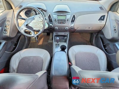 Zdjęcie 8 z 14 samochodu: 2012 HYUNDAI TUCSON GLS VIN:KM8JUCAC6CU491301 - miniatura