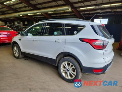 Drugie zdjęcie samochodu z przodu: 2018 FORD ESCAPE SE VIN:1FMCU9GD5JUB01295 - miniatura