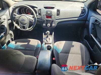 Zdjęcie 8 z 13 samochodu: 2012 KIA FORTE EX VIN:KNAFU4A24C5508062 - miniatura
