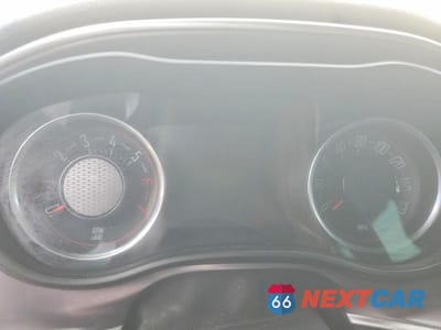 Zdjęcie 9 z 12 samochodu: 2019 DODGE CHALLENGER R/T VIN:2C3CDZBT5KH612551 - miniatura