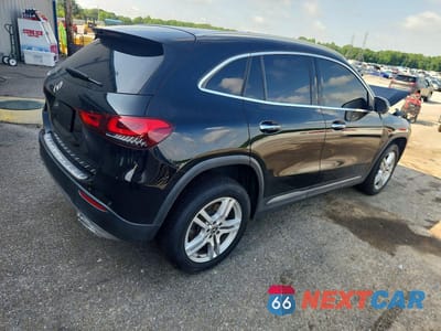 Trzecie zdjęcie samochodu z tyłu: 2022 MERCEDES-BENZ GLA 250 VIN:W1N4N4GB3NJ389230 - miniatura