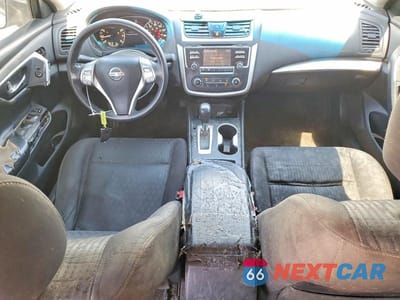 Zdjęcie 8 z 12 samochodu: 2016 NISSAN ALTIMA 2.5 S VIN:1N4AL3AP9GN348066 - miniatura