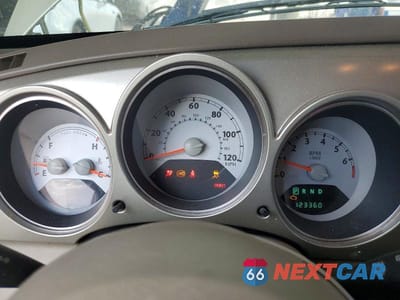 Zdjęcie 9 z 12 samochodu: 2006 CHRYSLER PT CRUISER LIMITED VIN:3A8FY68826T201337 - miniatura