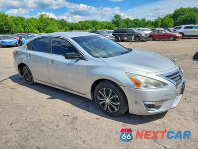 Czwarte zdjęcie samochodu z boku: 2014 NISSAN ALTIMA 2.5 S VIN:1N4AL3AP4EN368545 - miniatura