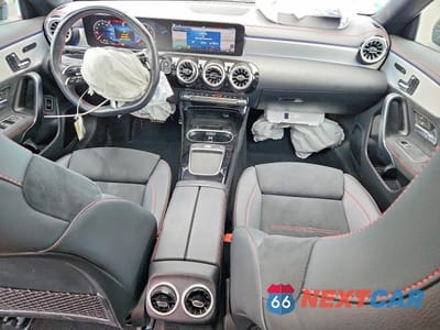 Zdjęcie 8 z 12 samochodu: 2025 MERCEDES-BENZ CLA 250 4MATIC VIN:W1K5J4HB4SN517443 - miniatura