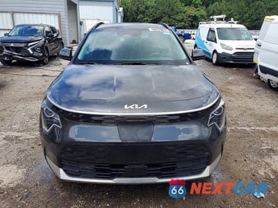 Piąte zdjęcie samochodu w środku: 2024 KIA NIRO WIND VIN:KNDCR3L12R5102568 - miniatura
