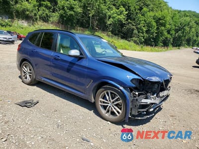 Czwarte zdjęcie samochodu z boku: 2018 BMW X3 XDRIVEM40I VIN:5UXTS3C59J0Y94452 - miniatura