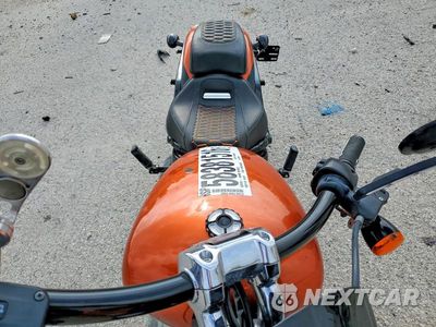 Piąte zdjęcie samochodu w środku: 2019 HARLEY-DAVIDSON FXBRS VIN:1HD1YHK11KC020579 - miniatura