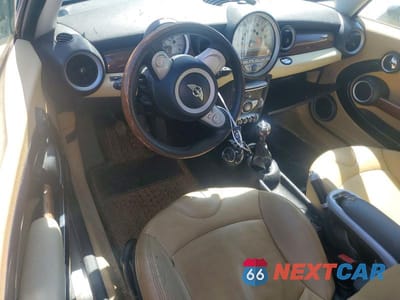 Zdjęcie 8 z 13 samochodu: 2009 MINI COOPER CLUBMAN VIN:WMWML33509TP98722 - miniatura