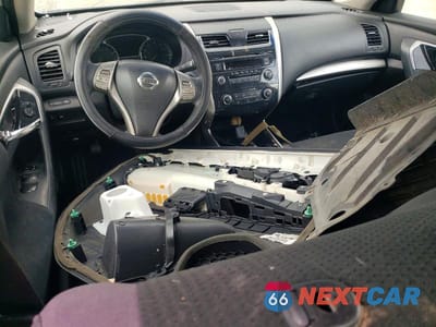 Zdjęcie 8 z 12 samochodu: 2014 NISSAN ALTIMA 2.5 S VIN:1N4AL3AP0EN258303 - miniatura