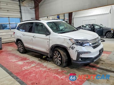 Czwarte zdjęcie samochodu z boku: 2020 HONDA PILOT EXL VIN:5FNYF6H58LB001343 - miniatura