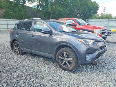 Czwarte zdjęcie samochodu z boku: 2016 TOYOTA RAV4 XLE VIN:2T3RFREV1GW484975 - miniatura