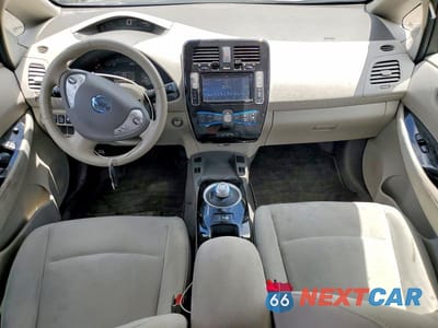 Zdjęcie 8 z 12 samochodu: 2017 NISSAN LEAF SV VIN:1N4BZ0CP8HC301820 - miniatura