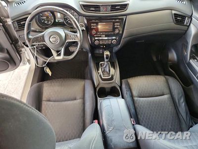 Zdjęcie 8 z 13 samochodu: 2017 NISSAN ROGUE SV VIN:JN8AT2MT3HW380055 - miniatura