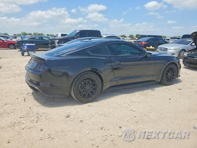 Trzecie zdjęcie samochodu z tyłu: 2019 FORD MUSTANG VIN:1FA6P8TH3K5122997 - miniatura