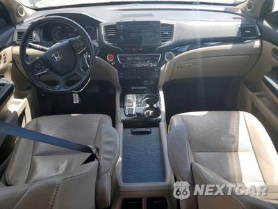 Zdjęcie 8 z 13 samochodu: 2020 HONDA PILOT ELITE VIN:5FNYF6H07LB009812 - miniatura