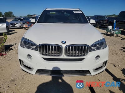Piąte zdjęcie samochodu w środku: 2017 BMW X5 XDRIVE35I VIN:5UXKR0C38H0V83898 - miniatura