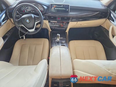 Zdjęcie 8 z 14 samochodu: 2016 BMW X5 SDRIVE35I VIN:5UXKR2C5XG0H42015 - miniatura