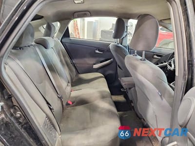 Zdjęcie 10 z 12 samochodu: 2011 TOYOTA PRIUS THREE VIN:JTDKN3DU1B1376762 - miniatura