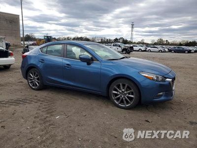 Czwarte zdjęcie samochodu z boku: 2018 MAZDA 3 VIN:3MZBN1V34JM260724 - miniatura