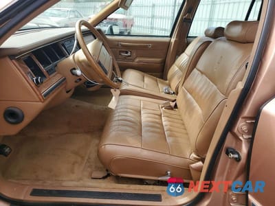 Zdjęcie 7 z 12 samochodu: 1994 LINCOLN TOWN CAR EXECUTIVE VIN:1LNLM81W5RY693239 - miniatura