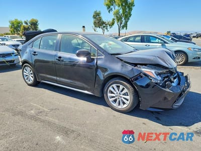 Czwarte zdjęcie samochodu z boku: 2024 TOYOTA COROLLA HYBRID LE VIN:JTDBCMFE5R3056246 - miniatura