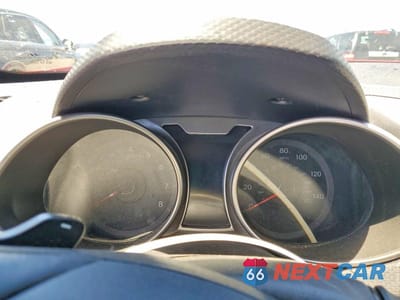 Zdjęcie 9 z 12 samochodu: 2012 HYUNDAI VELOSTER BASE VIN:KMHTC6AD1CU034742 - miniatura