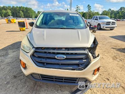 Piąte zdjęcie samochodu w środku: 2017 FORD ESCAPE S VIN:1FMCU0F71HUC31429 - miniatura