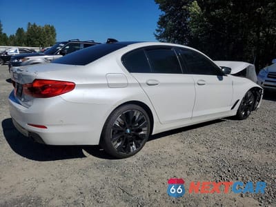 Trzecie zdjęcie samochodu z tyłu: 2019 BMW 530XE VIN:WBAJB1C5XKB376883 - miniatura