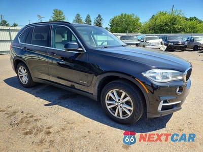 Czwarte zdjęcie samochodu z boku: 2015 BMW X5 XDRIVE35I VIN:5UXKR0C50F0K61660 - miniatura