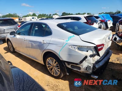 Drugie zdjęcie samochodu z przodu: 2018 TOYOTA CAMRY HYBRID XLE VIN:4T1B21HK8JU003961 - miniatura