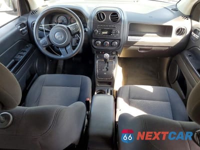 Zdjęcie 8 z 13 samochodu: 2016 JEEP COMPASS SPORT VIN:1C4NJDBB6GD686430 - miniatura