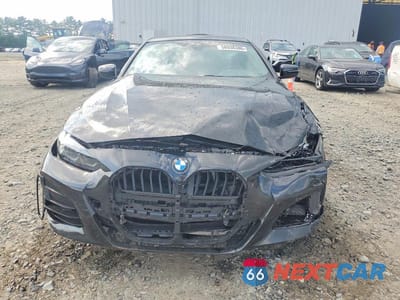 Piąte zdjęcie samochodu w środku: 2022 BMW M440XI VIN:WBA13AR06NCK00324 - miniatura