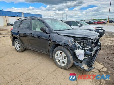 Czwarte zdjęcie samochodu z boku: 2006 TOYOTA RAV4 BASE VIN:JTMBK33V565009817 - miniatura
