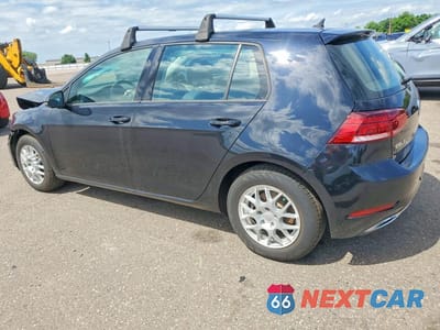 Drugie zdjęcie samochodu z przodu: 2019 VOLKSWAGEN GOLF S VIN:3VWG57AU5KM002995 - miniatura