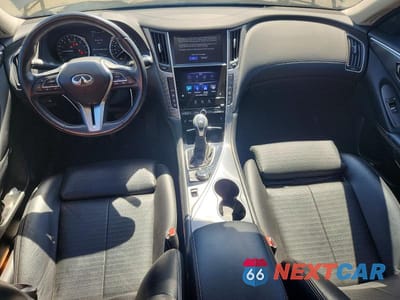 Zdjęcie 8 z 12 samochodu: 2019 INFINITI Q50 3.0T LUXE VIN:JN1EV7AR7KM593187 - miniatura