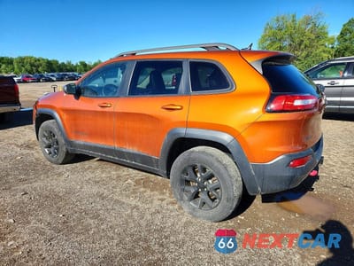 Drugie zdjęcie samochodu z przodu: 2015 JEEP CHEROKEE TRAILHAWK VIN:1C4PJMBS5FW576562 - miniatura