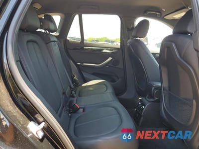 Zdjęcie 10 z 12 samochodu: 2021 BMW X1 SDRIVE28I VIN:WBXJG7C04M5U01633 - miniatura