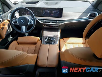 Zdjęcie 8 z 12 samochodu: 2024 BMW X5 XDRIVE50E VIN:5UX43EU05R9U15631 - miniatura