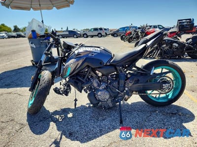 Trzecie zdjęcie samochodu z tyłu: 2024 YAMAHA MT07 C VIN:JYARM32Y5RA001812 - miniatura