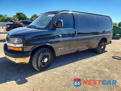 2004 CHEVROLET EXPRESS G3500 1GCHG35U541132795 - główne zdjęcie licytacji z USA - miniatura