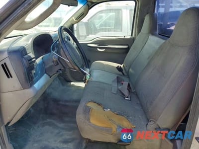 Zdjęcie 7 z 12 samochodu: 2005 FORD F350 SRW SUPER DUTY VIN:1FDWF34595EC38449 - miniatura