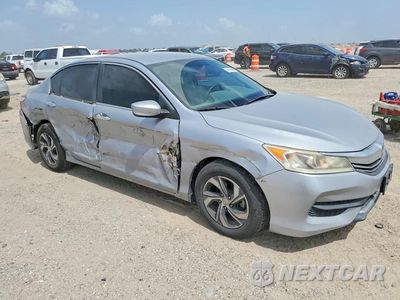 Czwarte zdjęcie samochodu z boku: 2017 HONDA ACCORD LX VIN:1HGCR2F3XHA030162 - miniatura